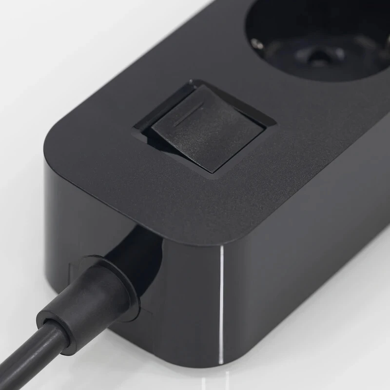 چند راهی 3 خانه ارت دار هادرون P343 با کابل 1.8 متری + شارژر USB و Type-C