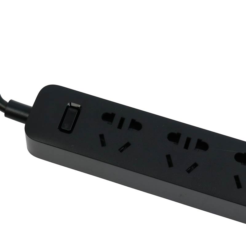 محافظ برق 3 خانه شیائومی Xiaomi XMCXB01QM + پورت شارژر