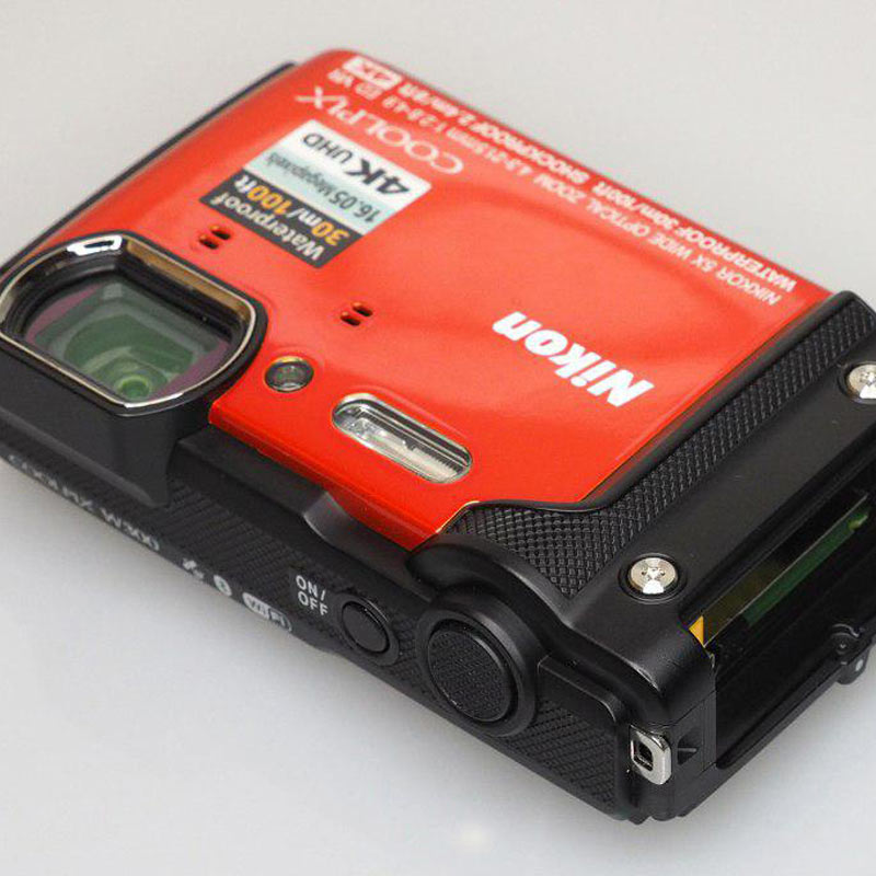 دوربین دیجیتال کامپکت Nikon W300