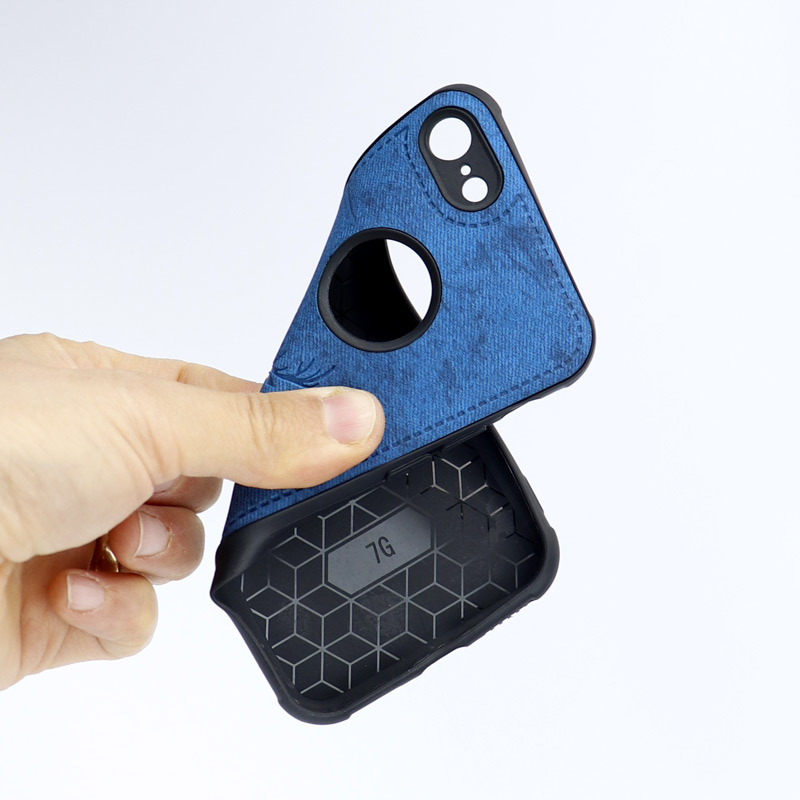 قاب چرمی طرح گوزن iPhone 7/8/SE