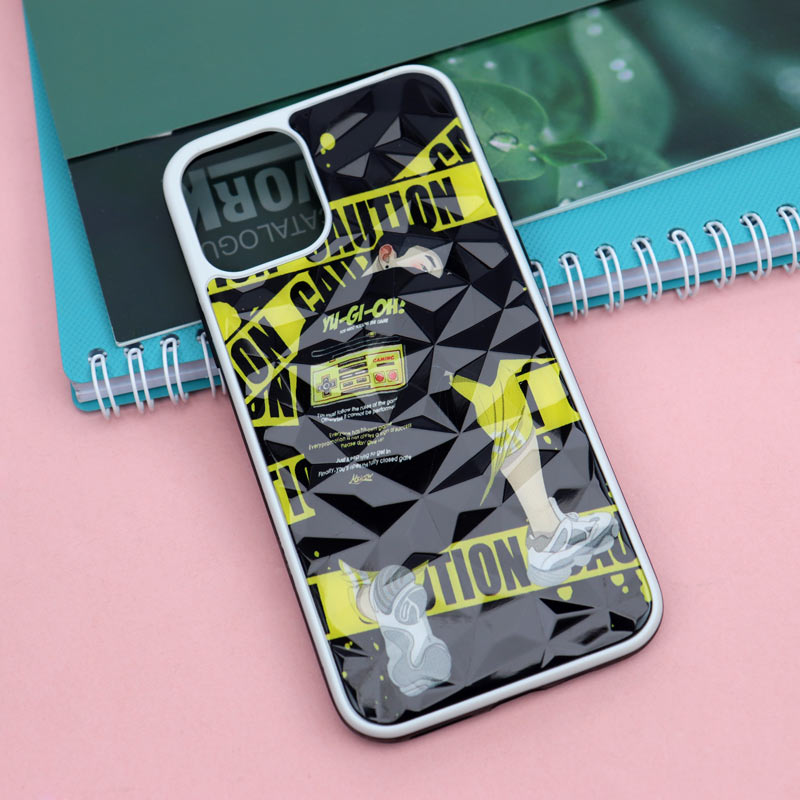 قاب طرحدار دیاموند کد10 آیفون iPhone 11 Pro سری B