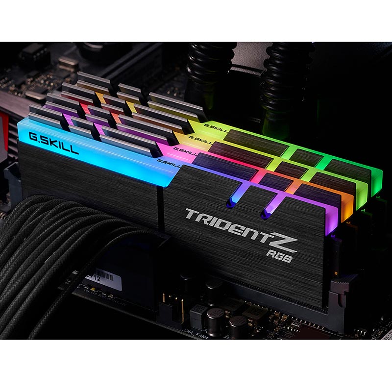 رم کامپیوتر G.SKILL Trident Z RGB F4 DDR4 32GB 3600MHz CL18 Dual