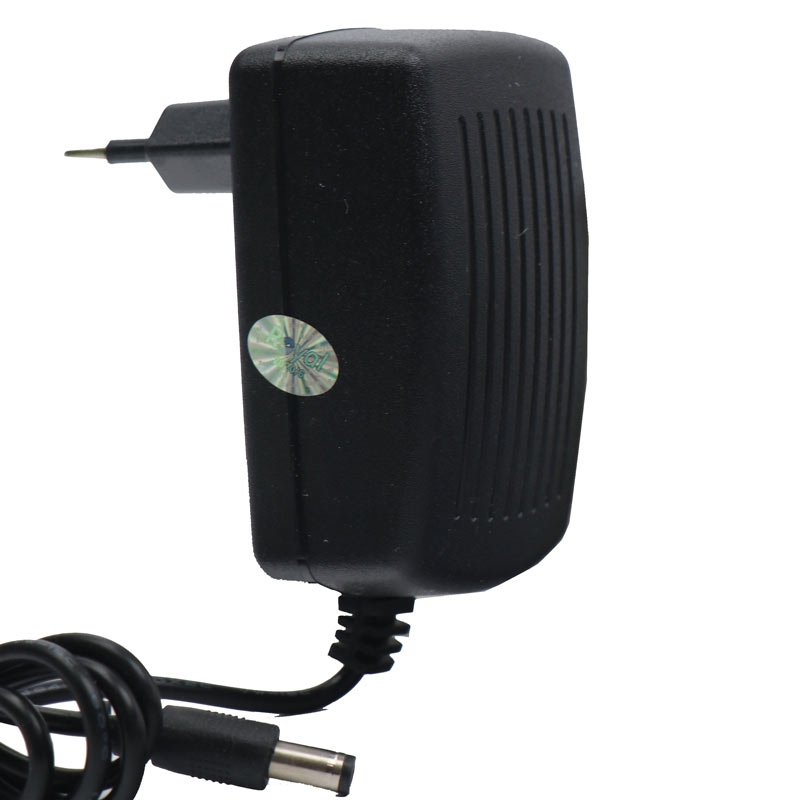 آداپتور برق Royal 9V 2A فیش بزرگ