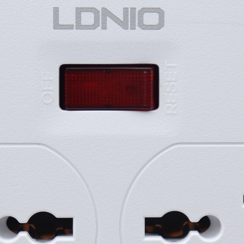 چند راهی ۴ خانه برق LDNIO SC4407 2m + شارژر ۴Port USB QC 3.0
