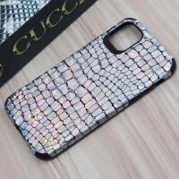 قاب چرمی پوست ماری هفت رنگ iPhone 11
