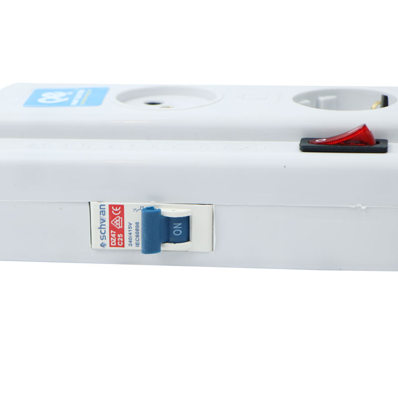 چند راهی 5+1 خانه فیوز دار پارت الکتریک PE2095 با کابل 1٫8 متری