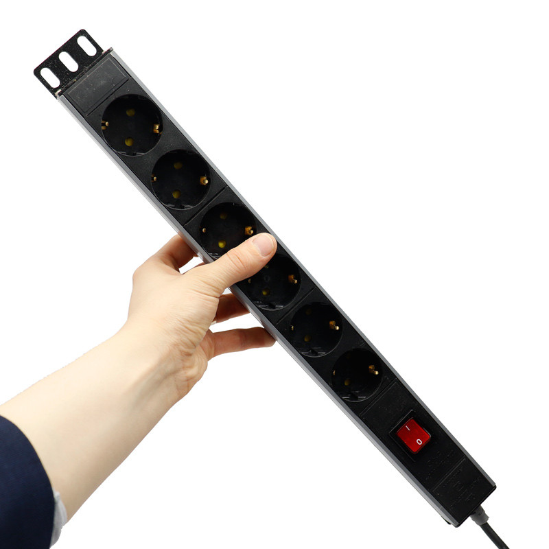 چند راهی 6 خانه ارت دار پارت الکتریک PE2253 Rack Mount با کابل 1/8 متری