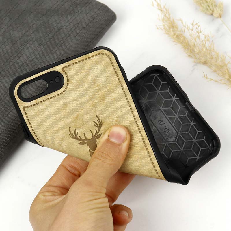 قاب چرمی طرح گوزن iPhone 7 Plus / 8 Plus