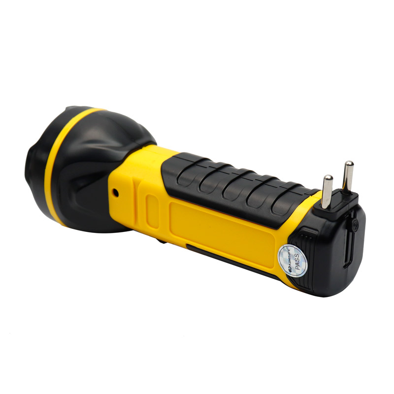 چراغ قوه شارژی Kamisafe KM-8883