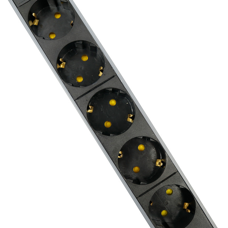 چند راهی 6 خانه ارت دار پارت الکتریک Azin PE2265 Rack Mount با کابل 1/8 متری