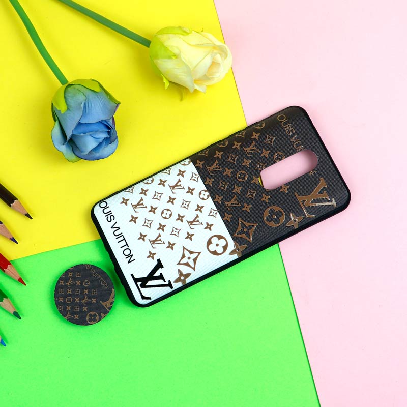 قاب فانتزی برجسته + پاپ سوکت طرح LV شیائومی Redmi 8 سری D