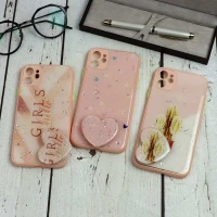 قاب محافظ لنزدار پاپ سوکت دار صورتی iPhone 11