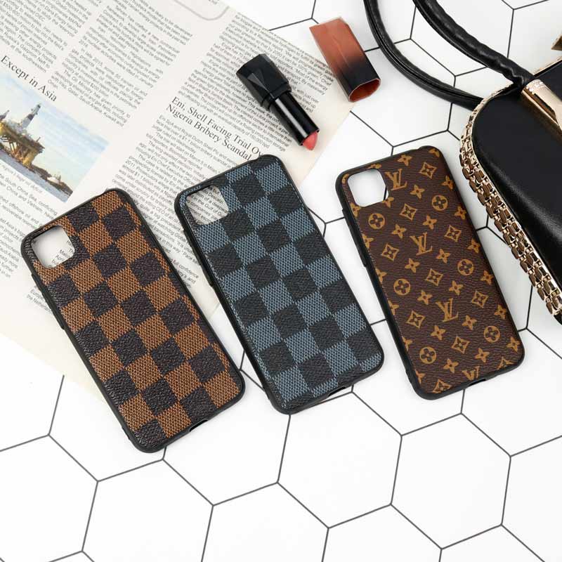 قاب چرمی لاکچری Huawei Y5p