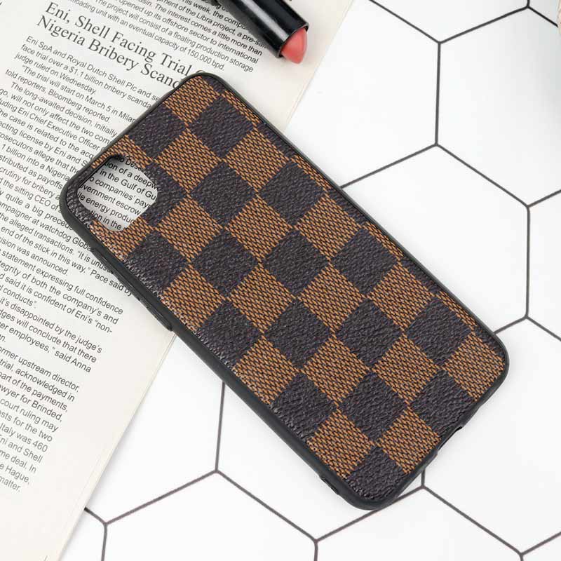 قاب چرمی لاکچری Huawei Y5p