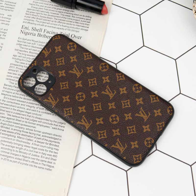 قاب چرمی لاکچری محافظ لنزدار iPhone 11 Pro Max
