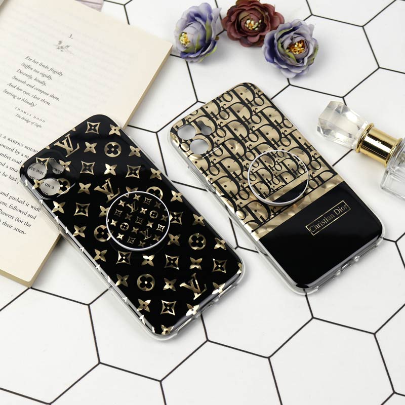 قاب محافظ لنزدار پاپ سوکت دار برند iPhone 11