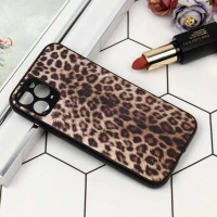 قاب محافظ لنزدار طرح پلنگی iPhone 11 Pro