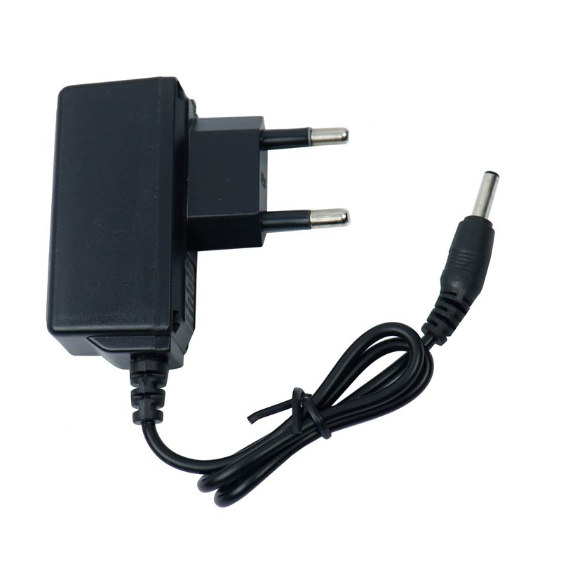 چراغ قوه پیشانی هدلایت شارژی DP.LED Light DP-7236A