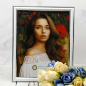 قاب عکس ساده سفید نقره ای 20*25 سانتی متر