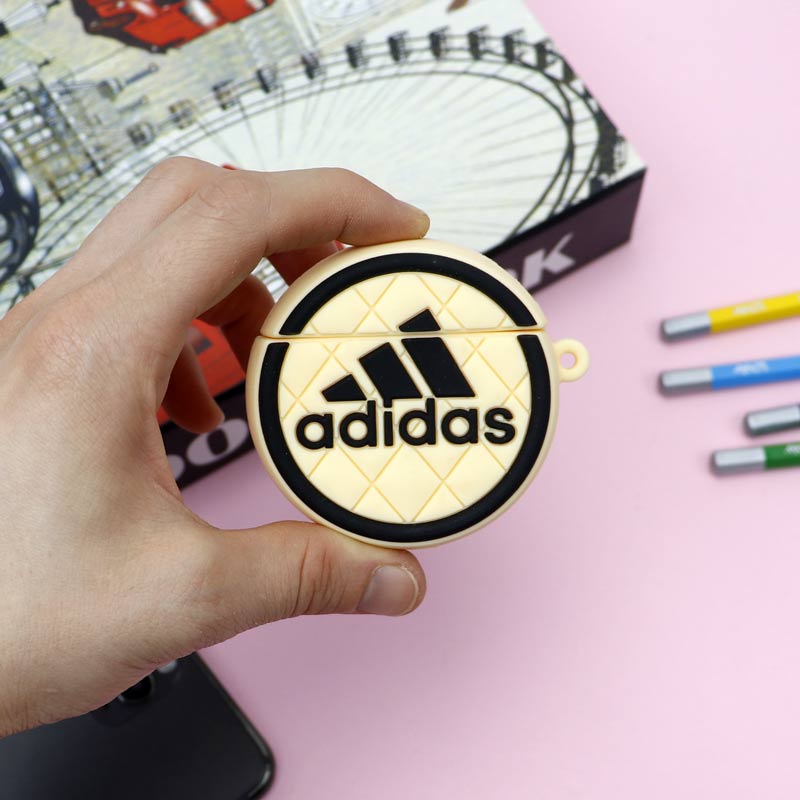 محافظ ایرپاد سیلیکونی Adidas