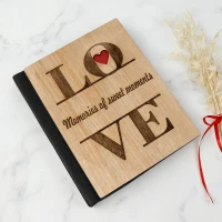 آلبوم عکس چوبی طرح Love قهوه ای روشن 16*21 سانتی متر