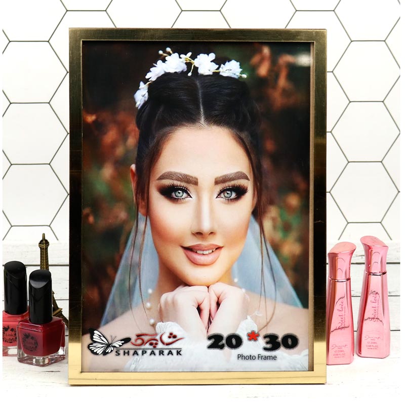 قاب عکس Baron طلایی20*30 سانتی متر
