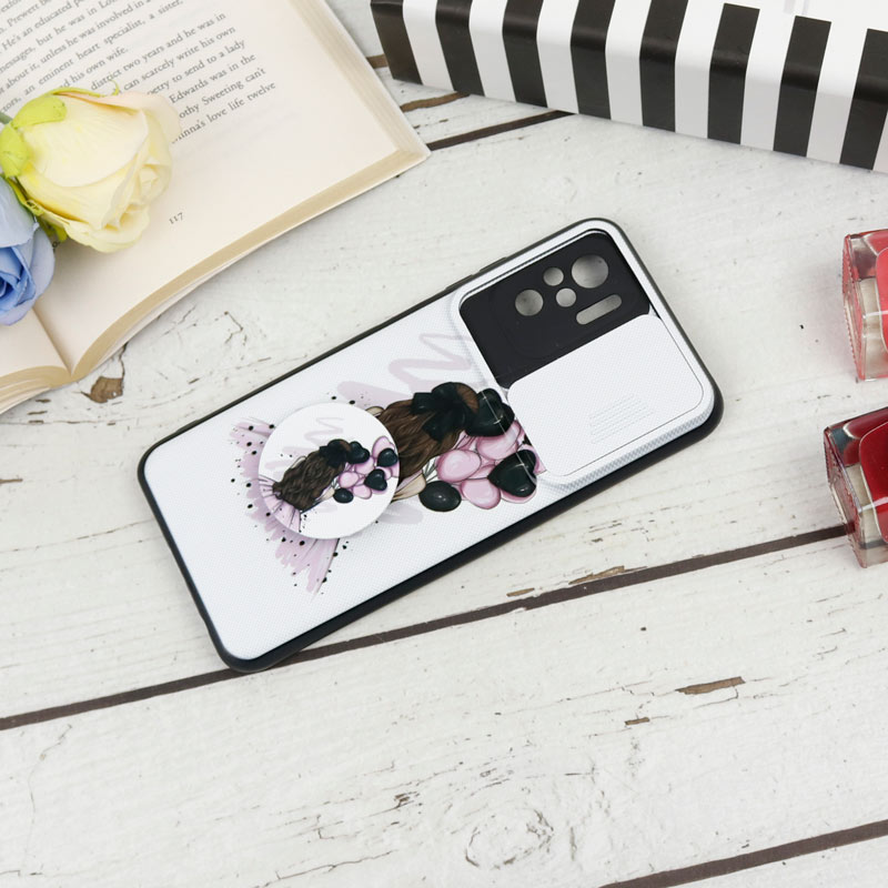 قاب طرحدار محافظ لنز دار کشویی + پاپ سوکت طرح دختر شیائومی Redmi Note 10 / Note 10s