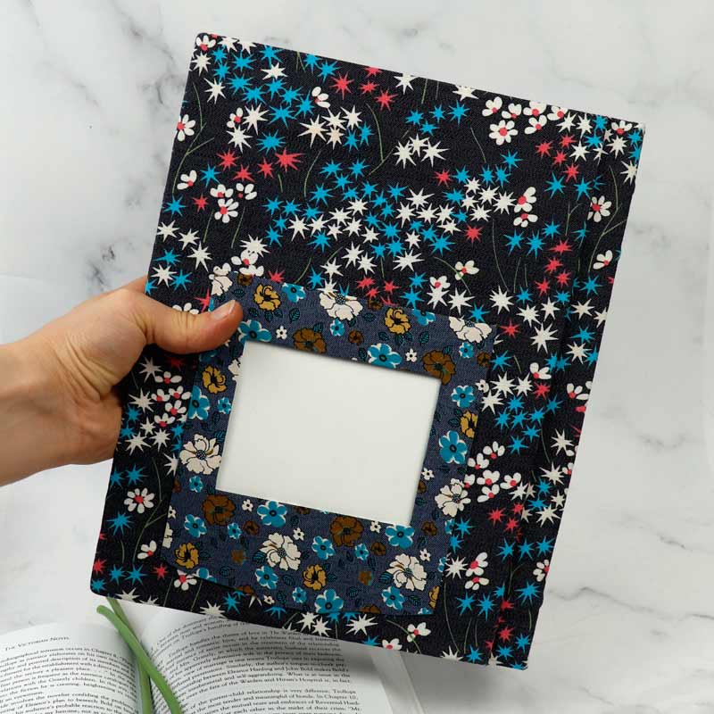 آلبوم عکس فریم پارچه ای طرح دار 21*16 سانتی متر کد 11