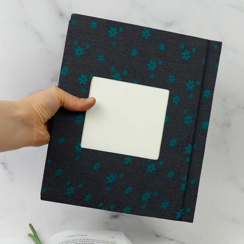 آلبوم عکس فریم پارچه ای طرح دار 21*16 سانتی متر کد 12