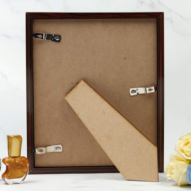قاب عکس قهوه ای نوار نقره ای 20*25 سانتی متر