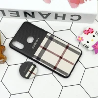 قاب فانتزی برجسته + پاپ سوکت طرح Burberry سامسونگ A10s سری D