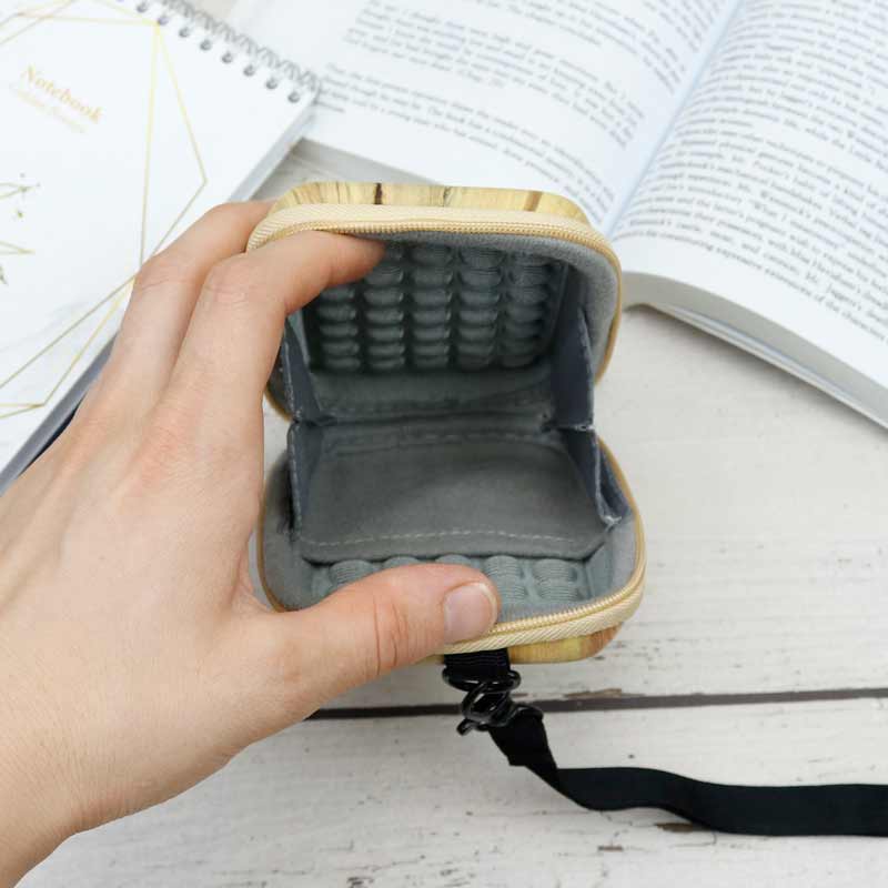 کیف محافظ دار طرح چوب