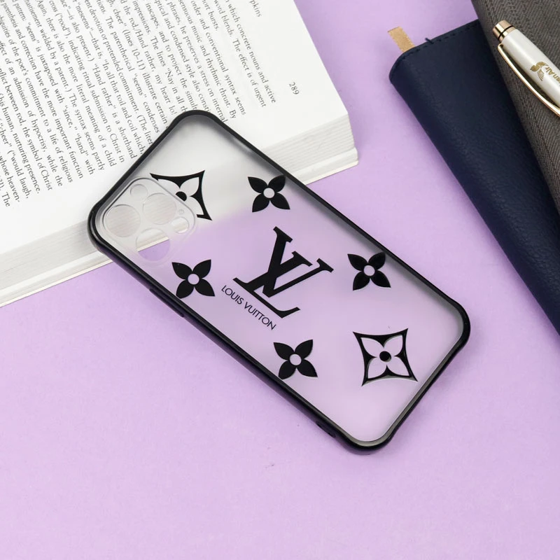 قاب PC مات محافظ لنز دار طرح LV آیفون iPhone 12 Pro