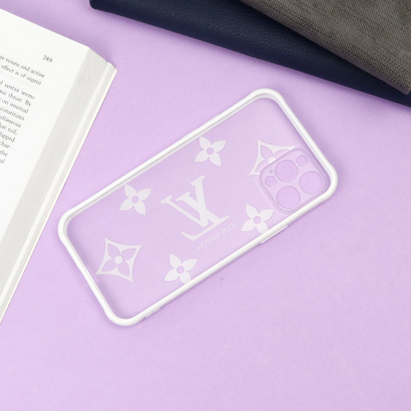 قاب PC مات محافظ لنز دار طرح LV آیفون iPhone 12 Pro