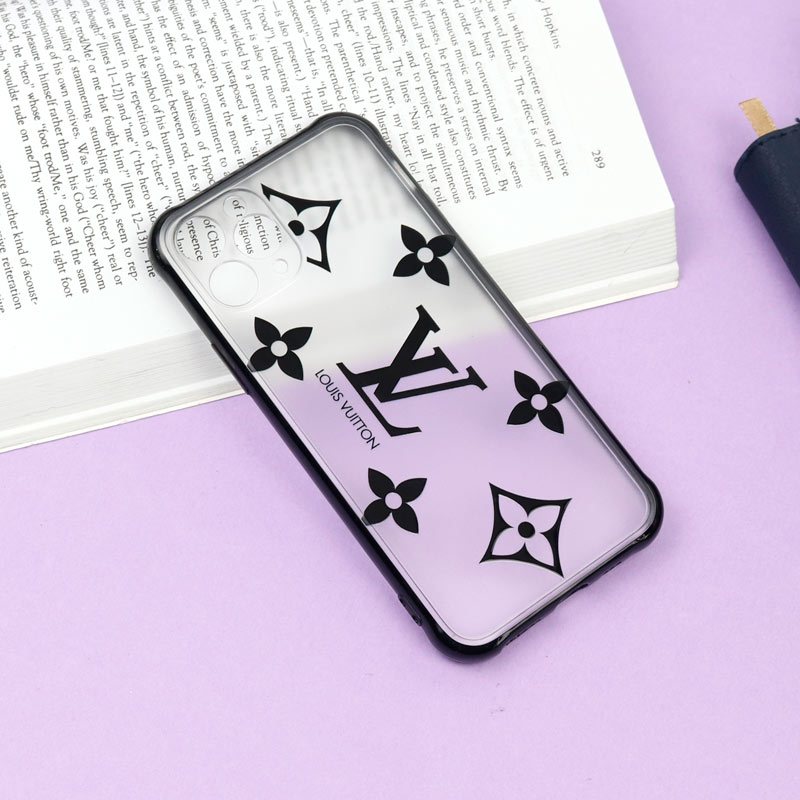قاب PC مات محافظ لنز دار طرح LV آیفون iPhone 11 Pro