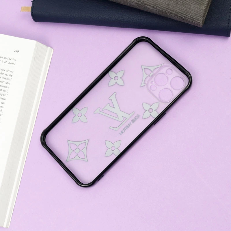 قاب PC مات محافظ لنز دار طرح LV آیفون iPhone 12 Pro Max