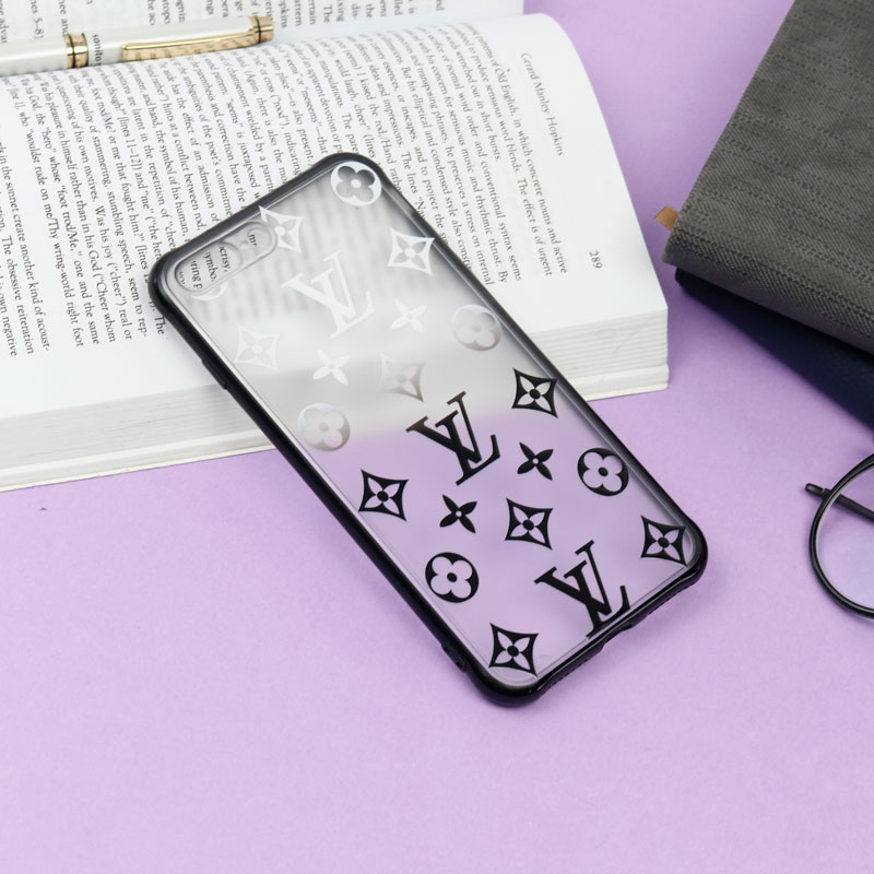 قاب PC مات محافظ لنز دار طرح LV آیفون iPhone 7 Plus / 8 Plus