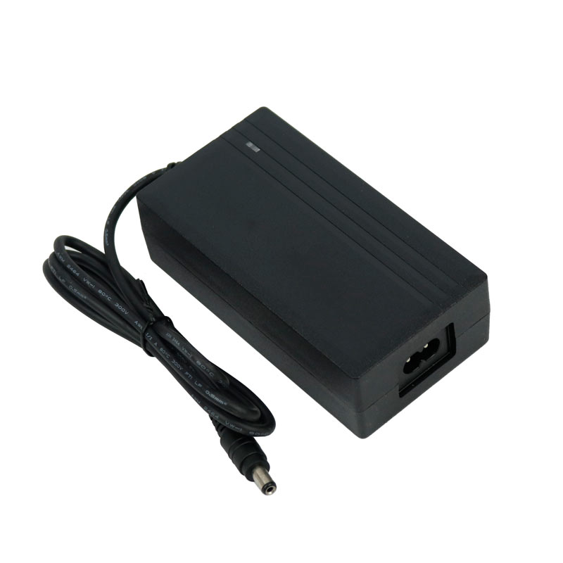 اسپیکر چمدانی بلوتوثی رم و فلش خور Leitu Party Box 2000 TWS + میکروفون و ریموت کنترل