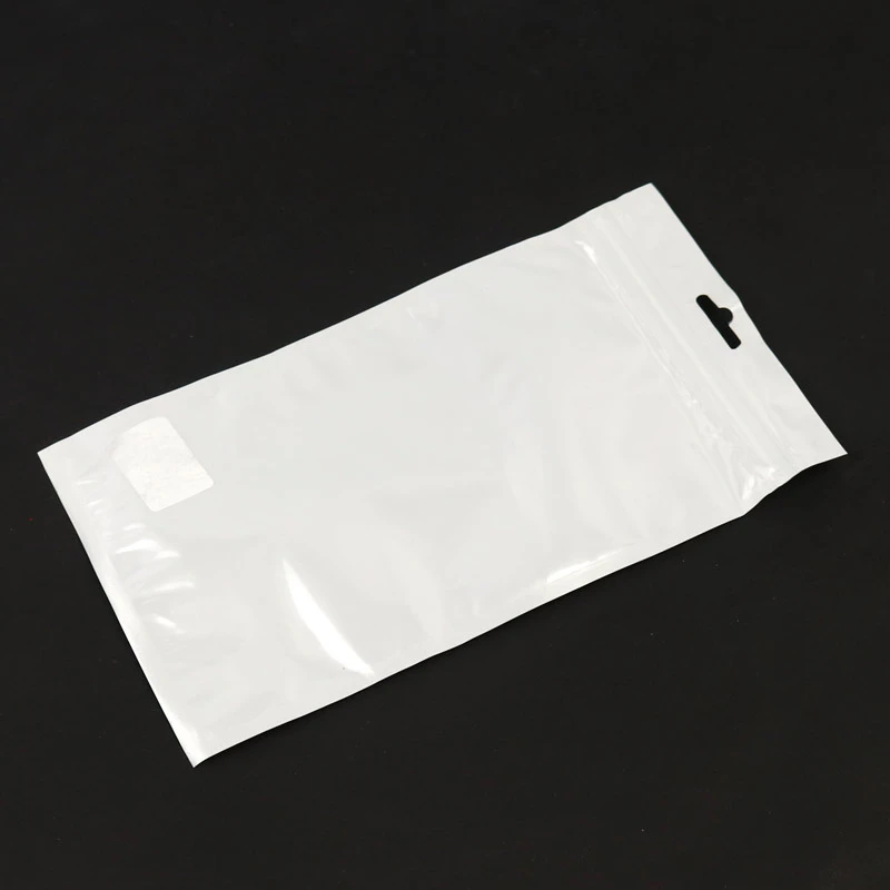 پک سلفونی کابل و شارژر سفید ابعاد 17*11 سانتی متر