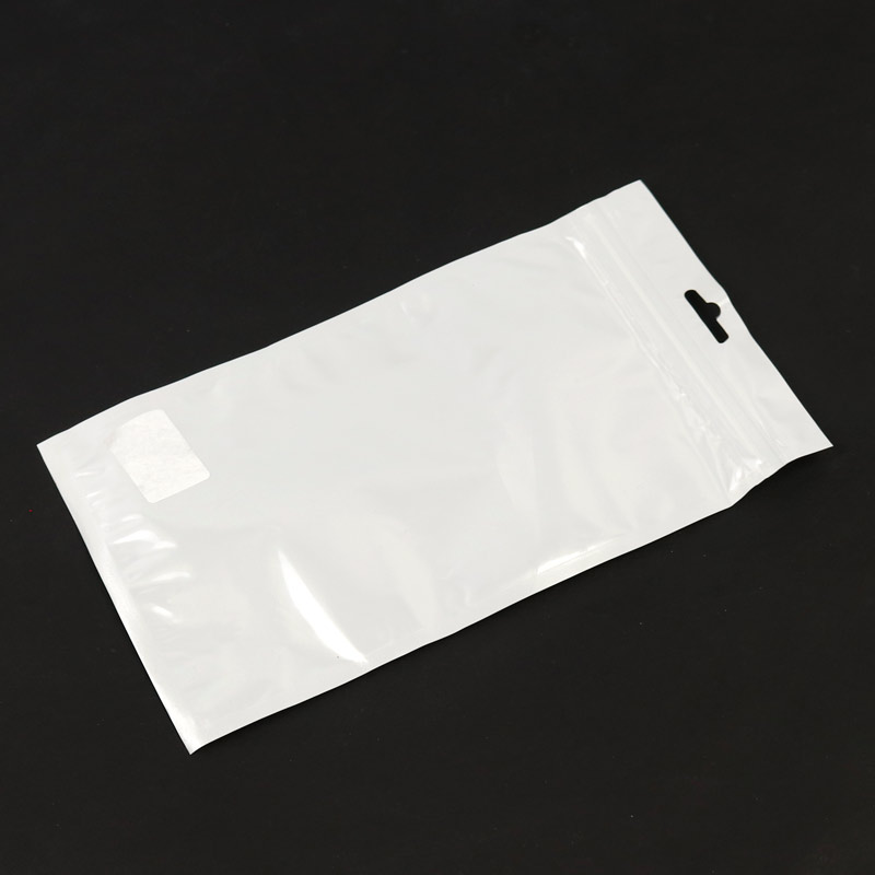 پک سلفونی کابل و شارژر سفید ابعاد 17*11 سانتی متر