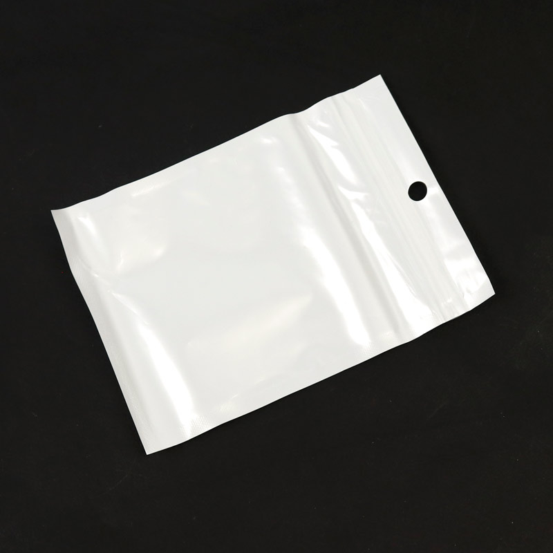 پک سلفونی کابل و شارژر سفید ابعاد 12*10 سانتی متر
