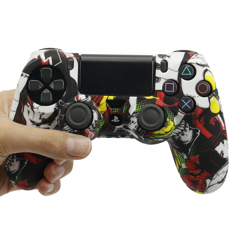 روکش دسته بازی PS4 طرح فانتزی FreeGun