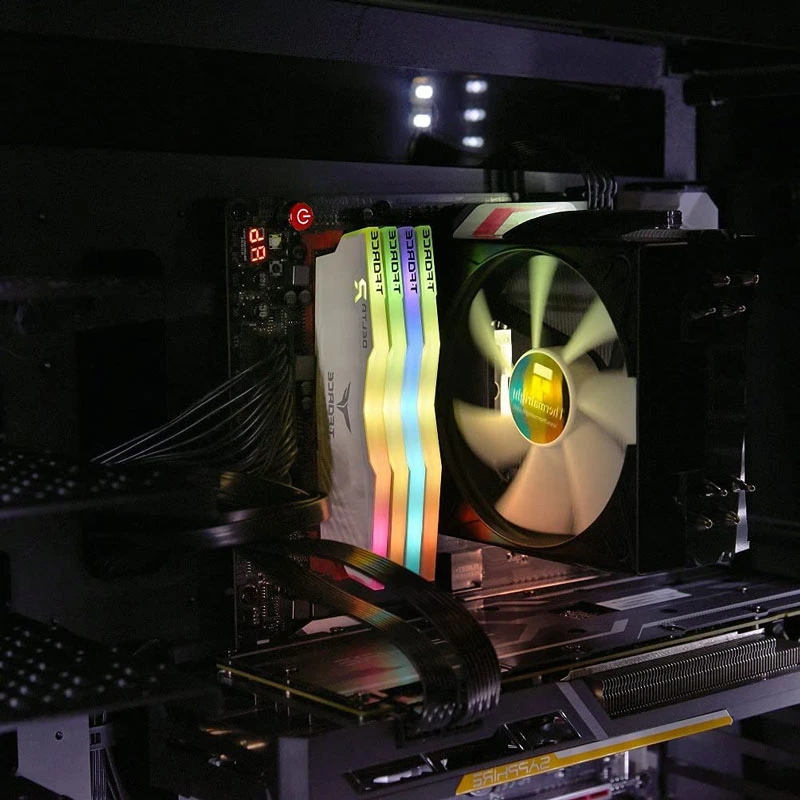 رم کامپیوتر TeamGroup DELTA RGB DDR4 32GB 3600MHz CL18 Dual