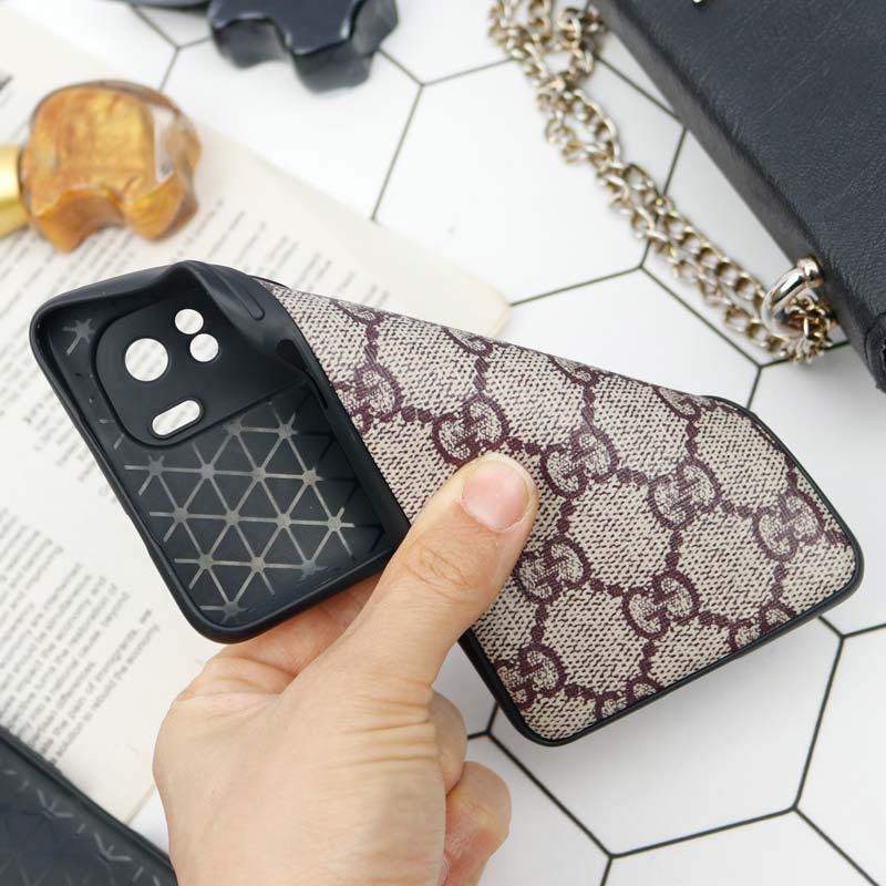 قاب محافظ لنزدار چرمی لاکچری Xiaomi Poco F3