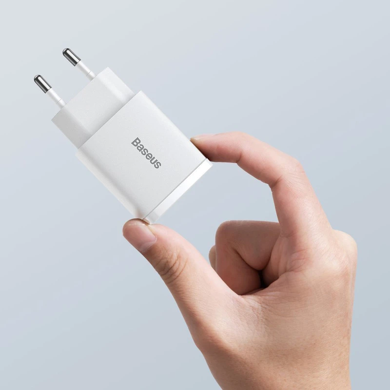 کلگی فست شارژ Baseus Compact CCXJ-B 2Port 3A QC3 PD 20W