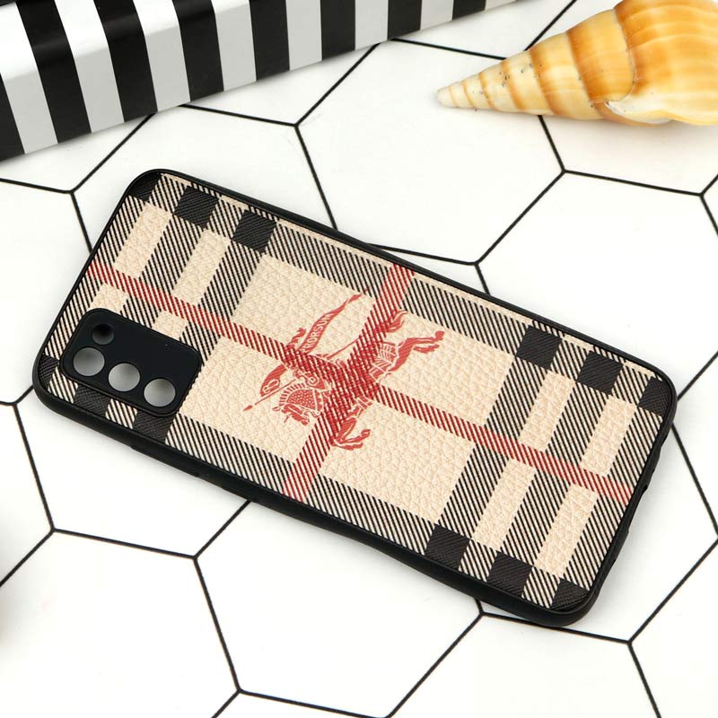 قاب محافظ لنزدار چرمی BURBERRY سامسونگ A02s