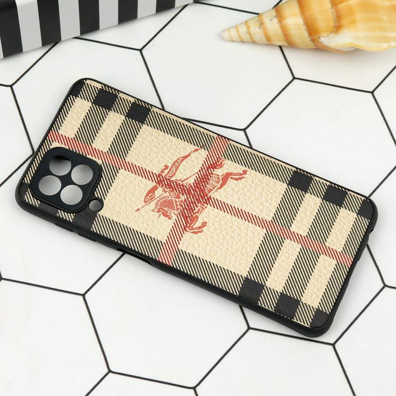 قاب محافظ لنزدار چرمی BURBERRY سامسونگ A22 4G