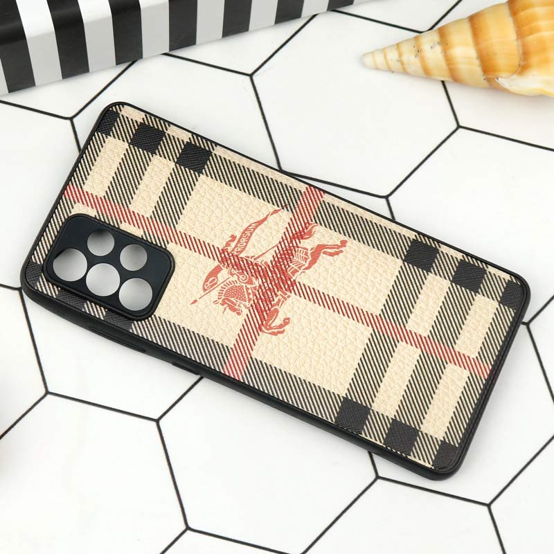 قاب محافظ لنزدار چرمی BURBERRY سامسونگ A72