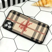 قاب محافظ لنزدار چرمی BURBERRY آیفون iPhone 11 Pro Max