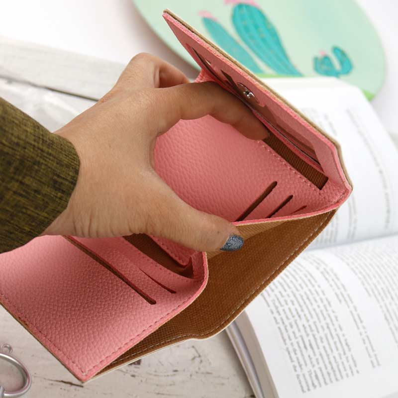 کیف دکمه مخفی جاکارتی و جاعکسی دار ویکتوریا